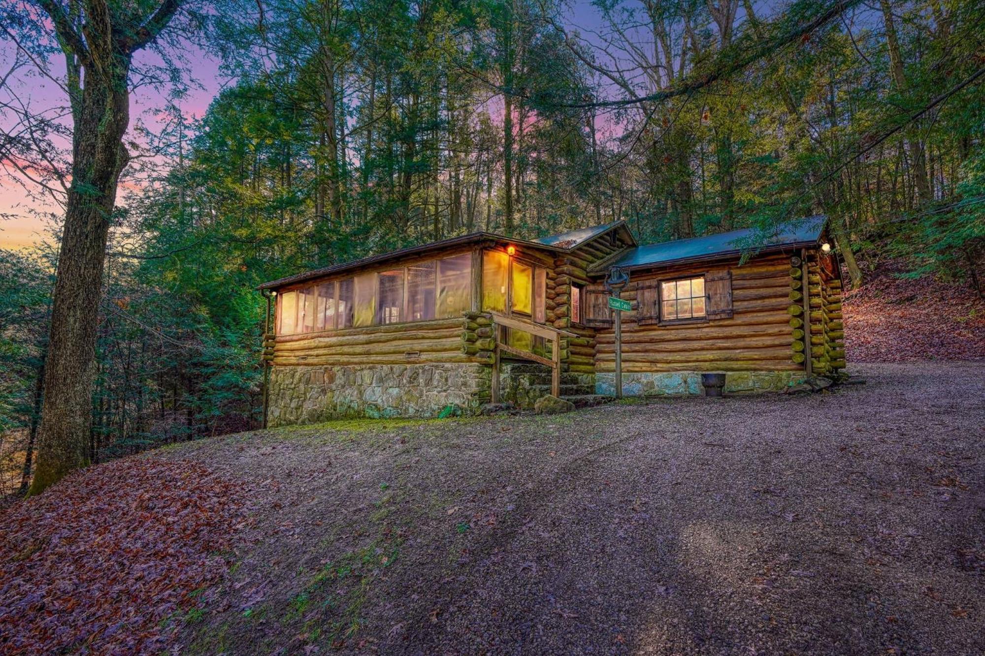 Russell Cabin Logan Exterior foto