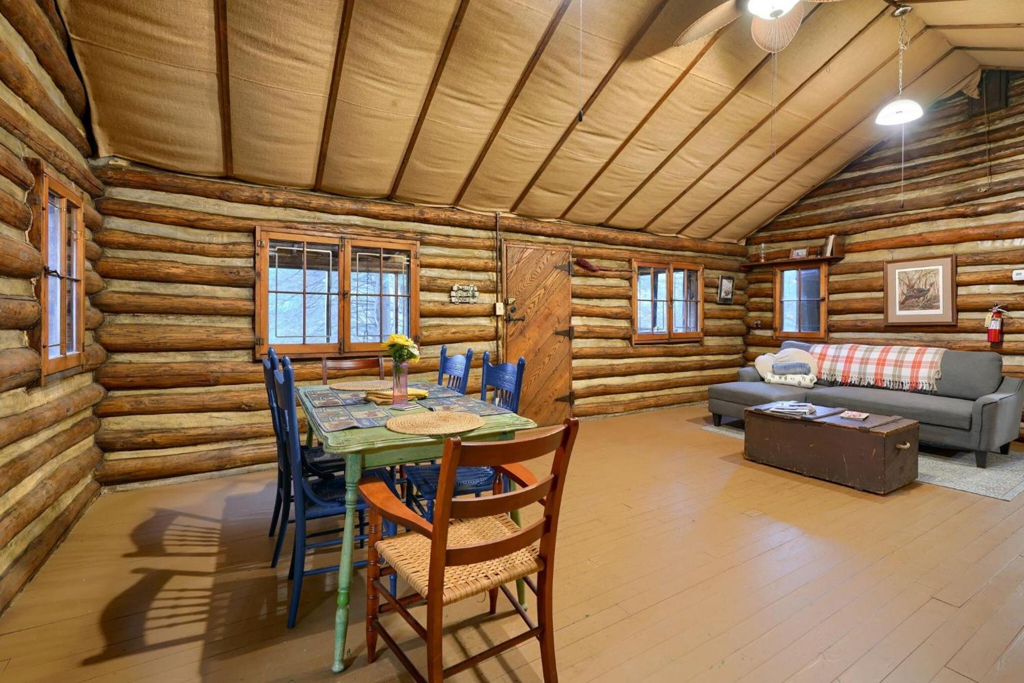 Russell Cabin Logan Exterior foto